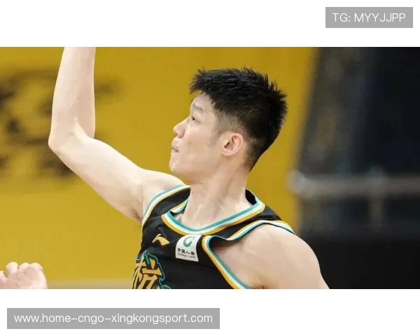 CBA胡金秋篮下强攻，广厦顺利赢球